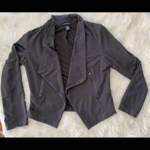 Women’s gray blazer